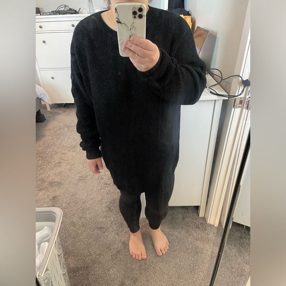 Black sweater EUC Kersh - Picture 2 of 2